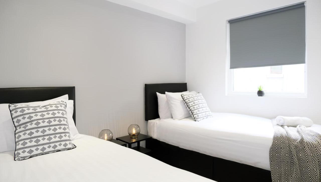 The Kop End Hotel By Serviced Living Ливърпул Екстериор снимка